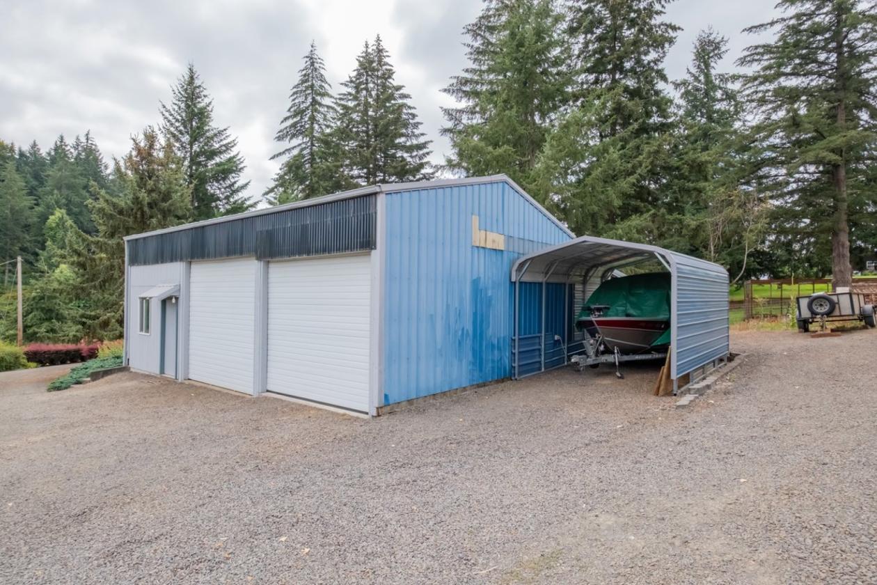 Oregon horse and hobby farm near town - photo 19