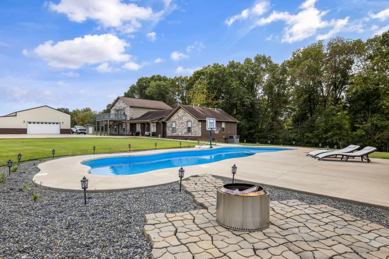 Horse Property for sale.