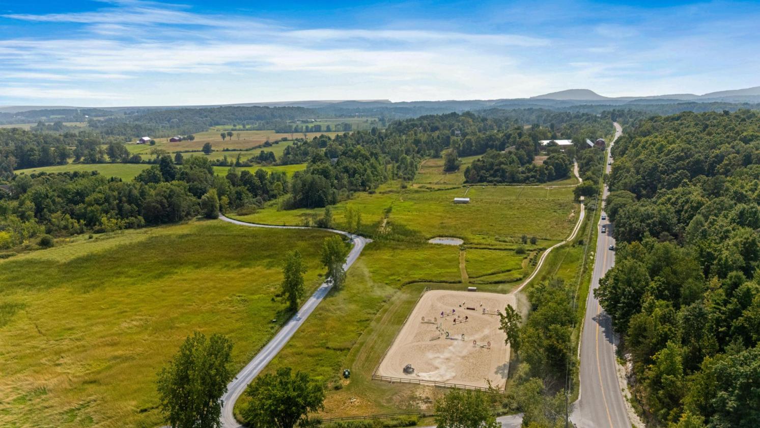 Established Equestrian Facility on 17 Acres - photo 6