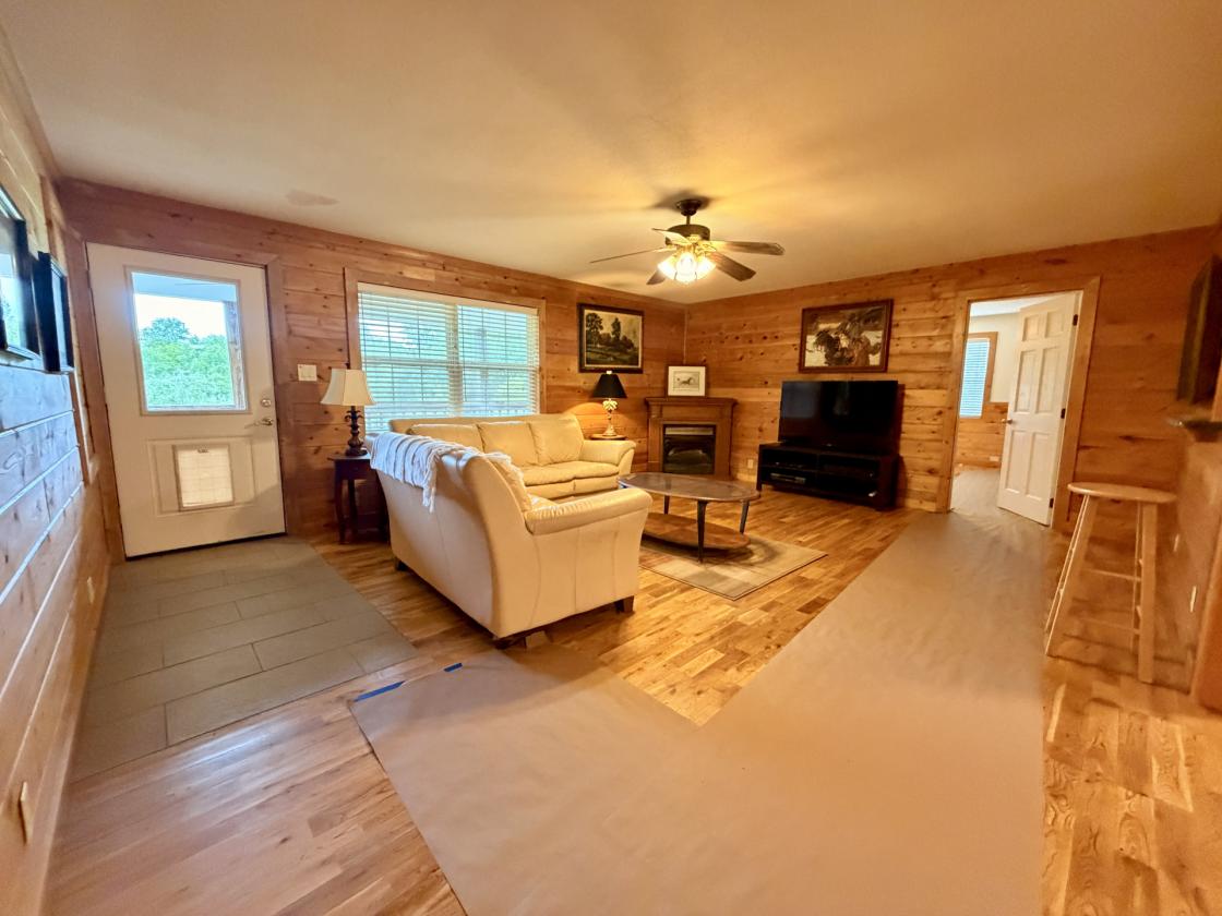 Custom Home On 271.28 Acres - photo 10
