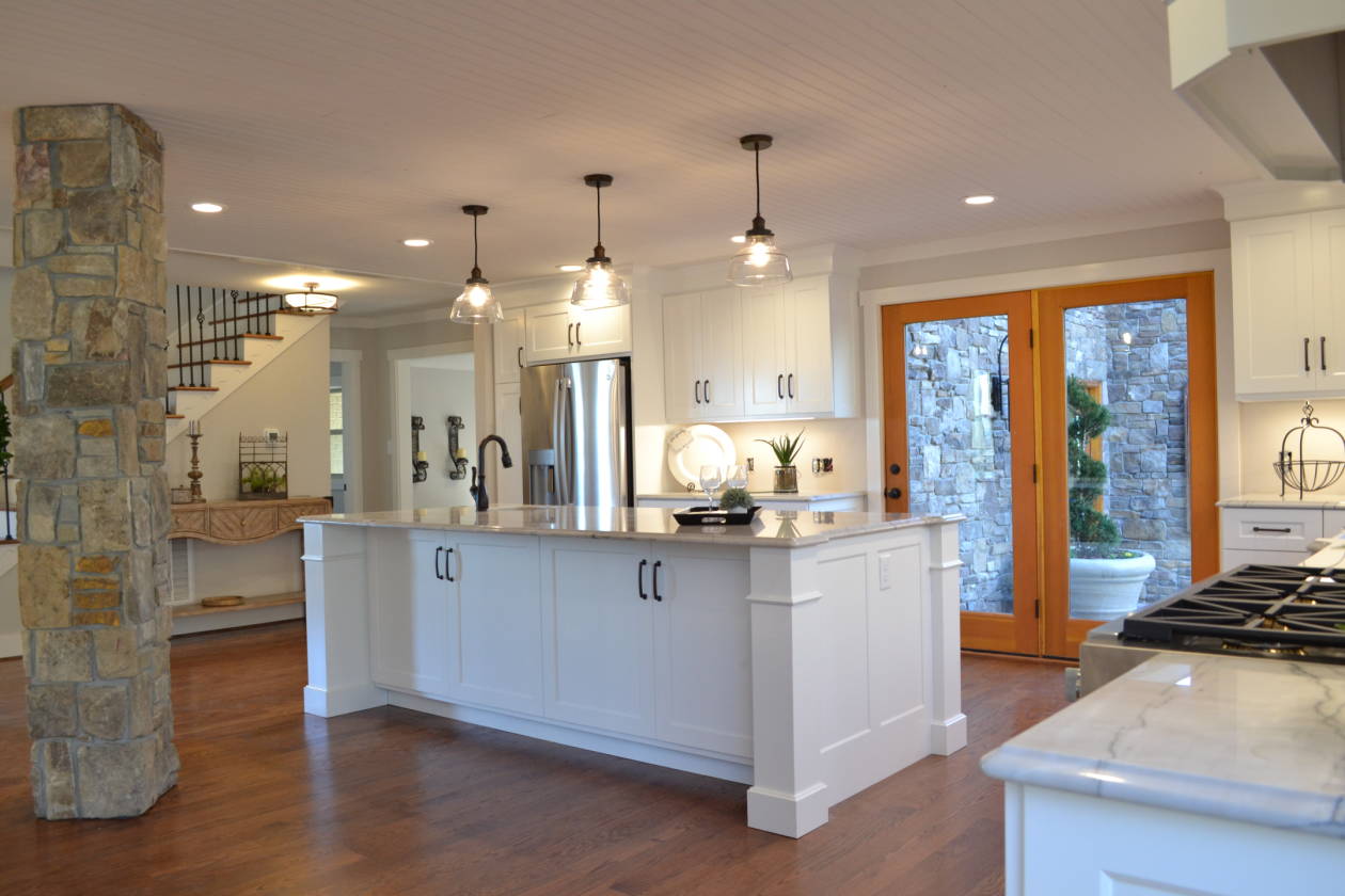 White Oak Mountain 12+ acres & completely renovated home in... Blairs