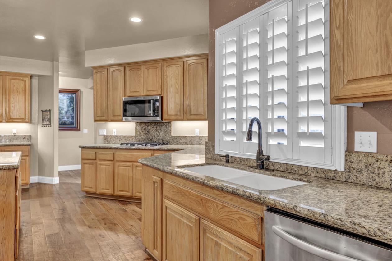 Privacy, Space, and Sierra Mountain Views - photo 29