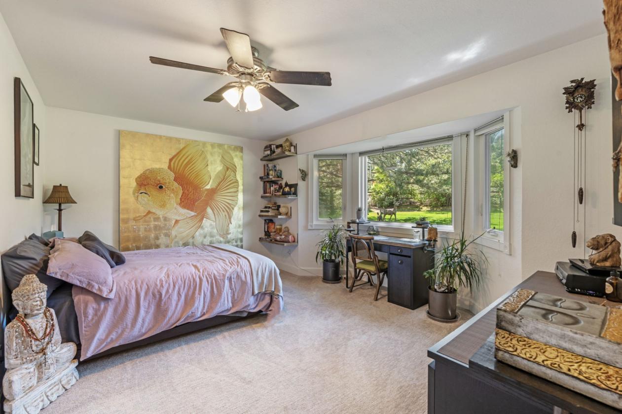 Equestrian Estate with 3-Stall Barn & Shop - photo 27