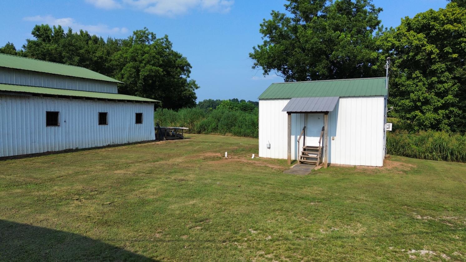 Horse Farm w/Barn, Arena, Apt, 12+ Acres - photo 19