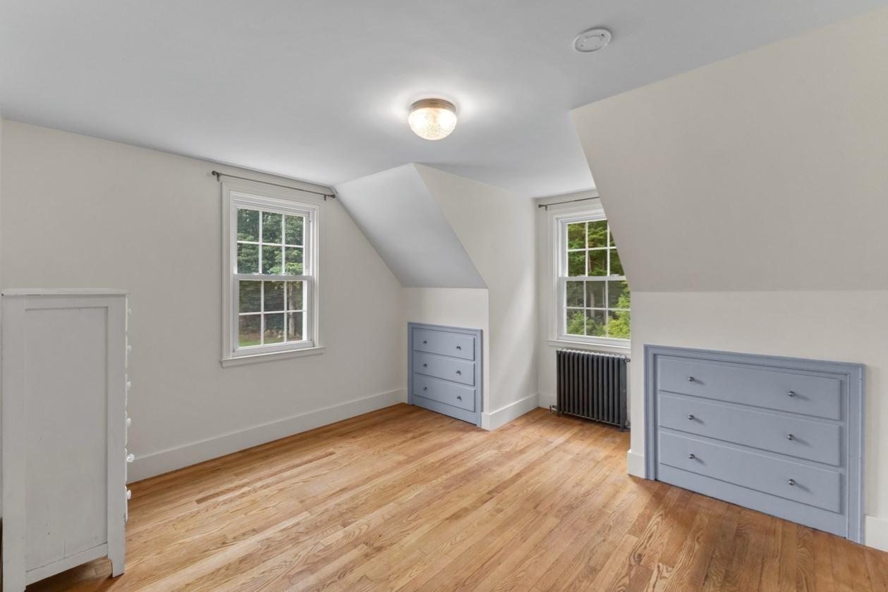 Beautiful Cape Home with Barn & Direct Trail Access - photo 21