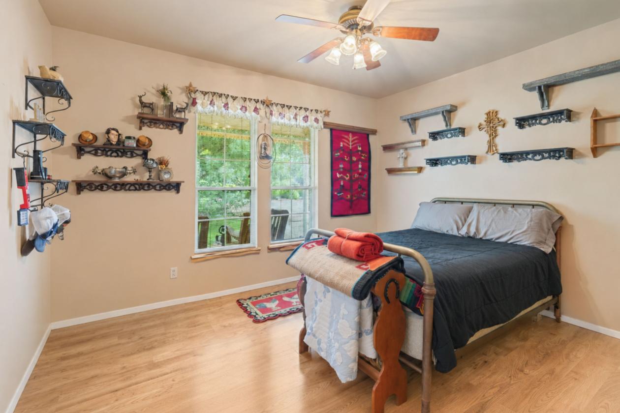 Rocking V Ranch | Turn-Key Hill Country Ranch - photo 15