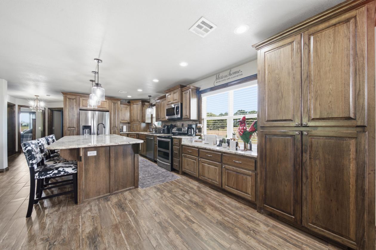 Executive Southwest Home - photo 14