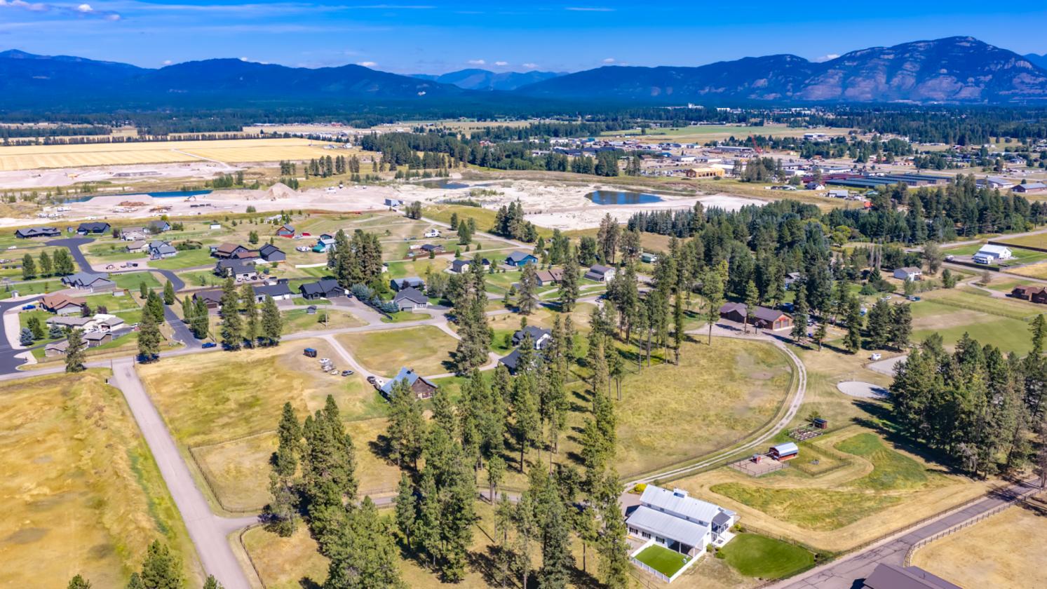 Where Montana grit meets refined country living - photo 2
