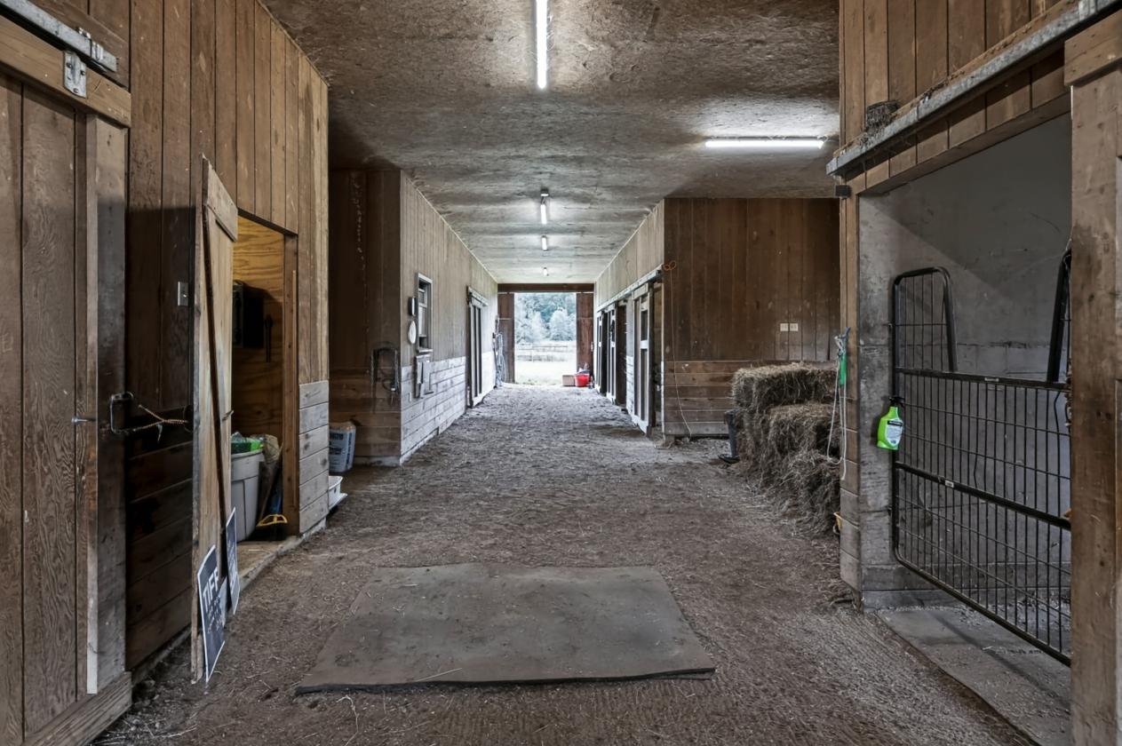 Equestrian Facility for Lease - photo 5