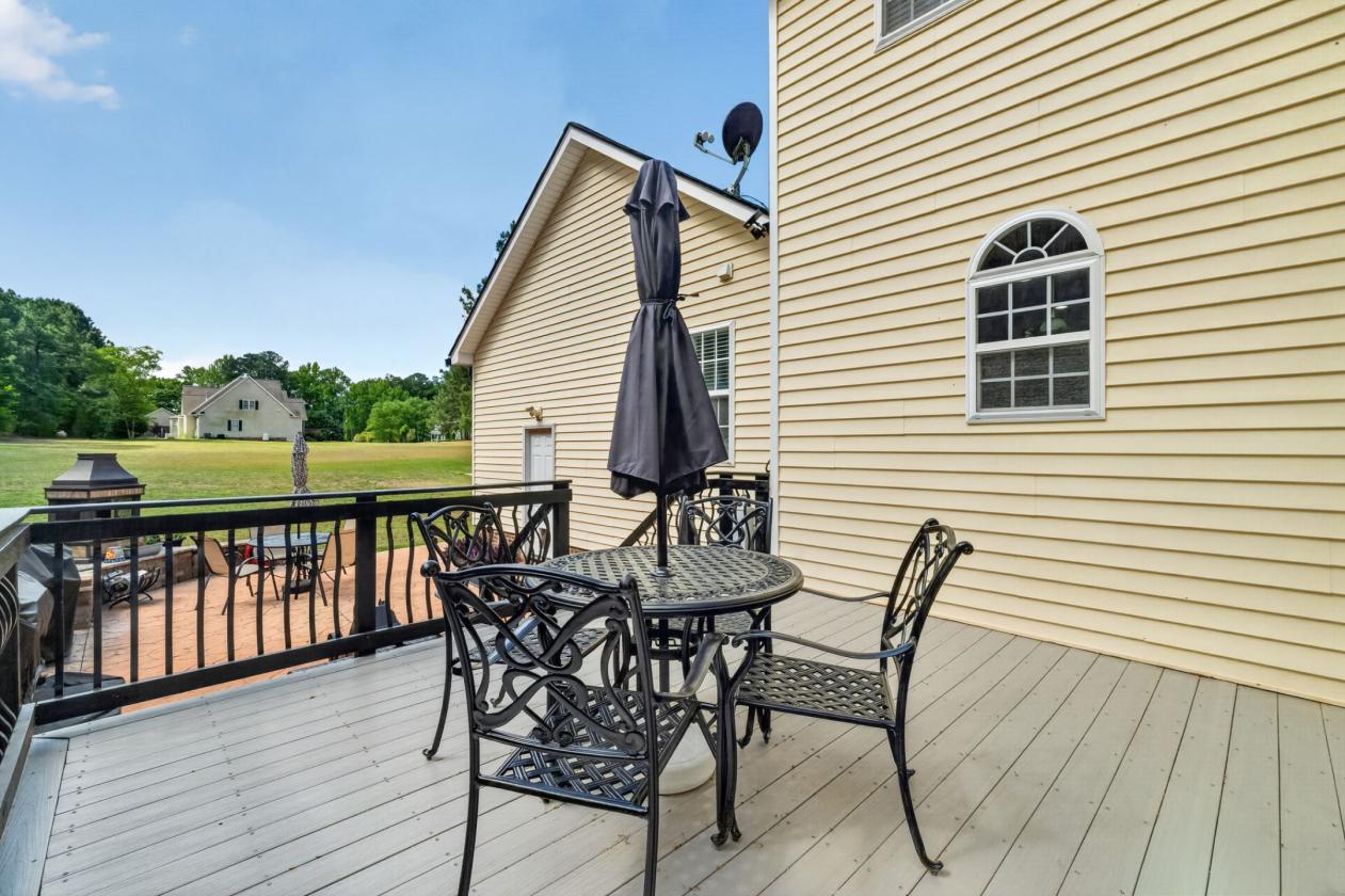 Custom Home on 3+ Horse-Ready Acres - photo 23