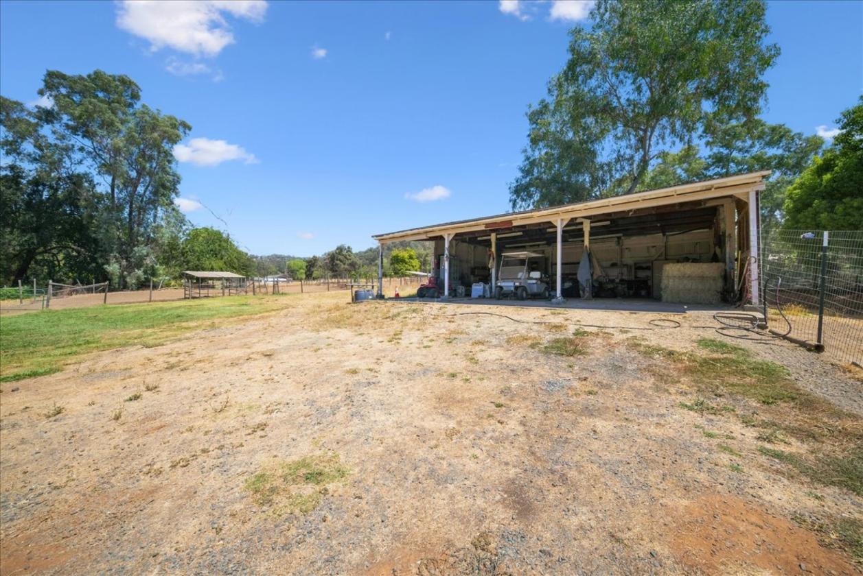 Professional Rodeo setup and Gorgeous House - photo 21