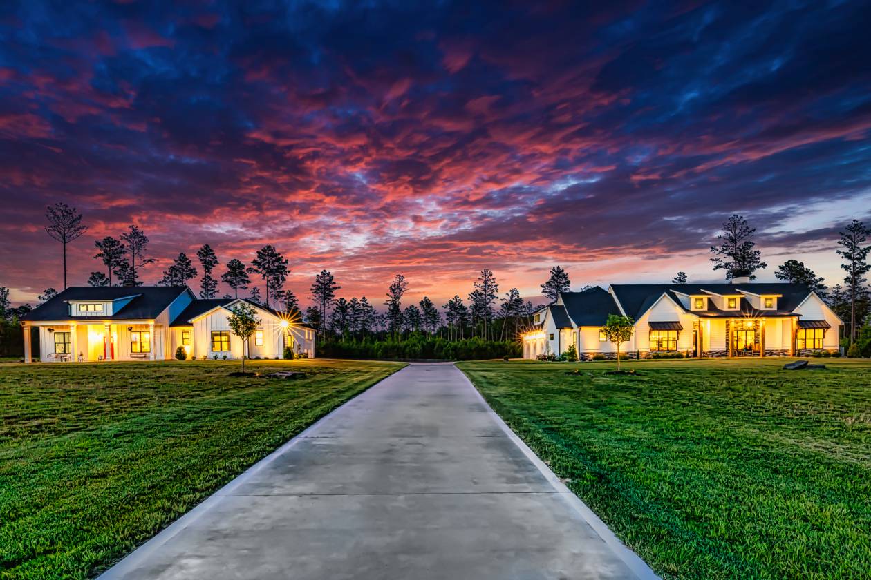 Horse Property for sale.