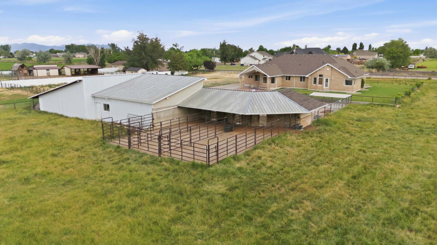 Horse Property with large arena and barn! - photo 24