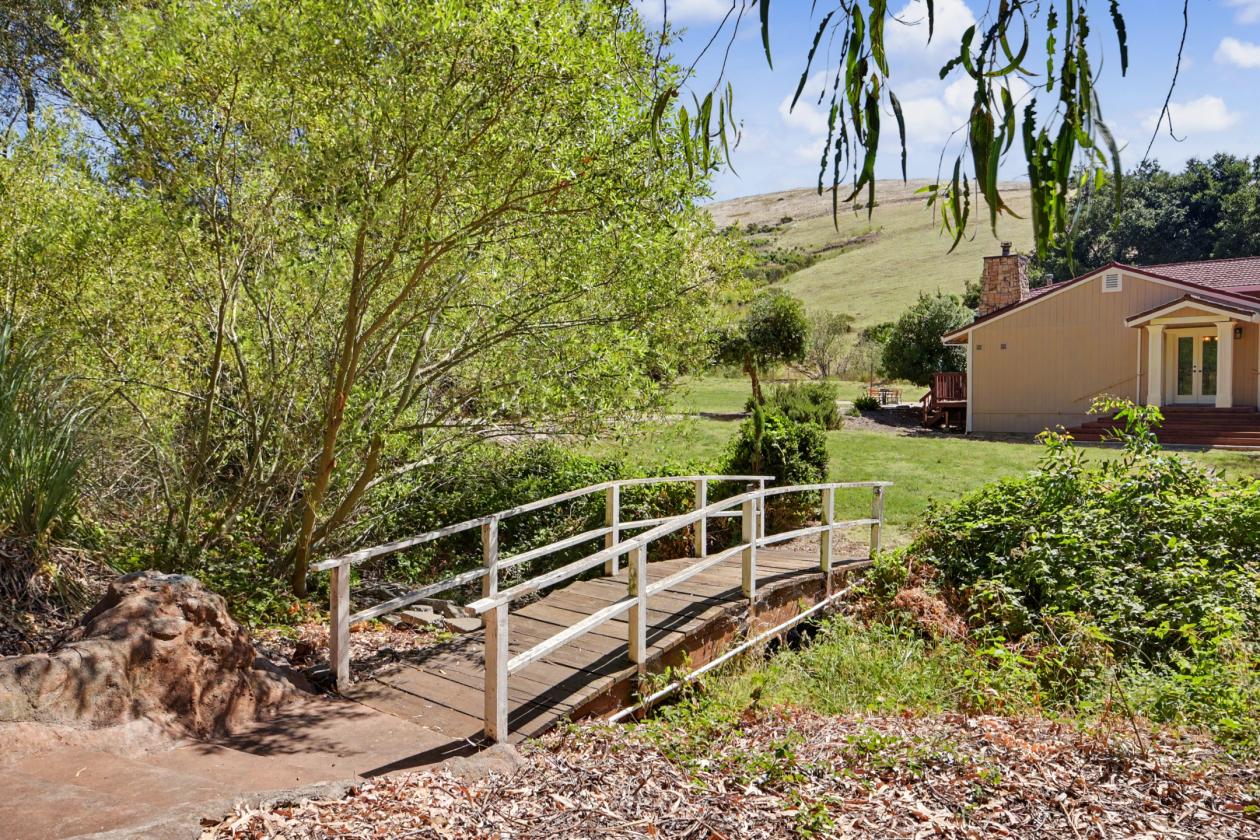 Multigenerational 20 Acre Horse Property Awaits - photo 22