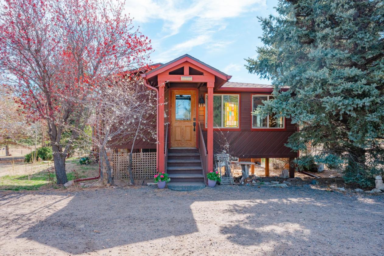 Close-in Equestrian Property! - photo 12