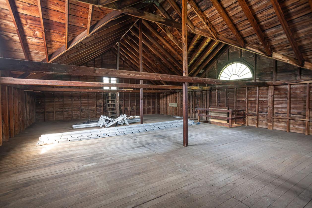 65 Acres Farm House - photo 11