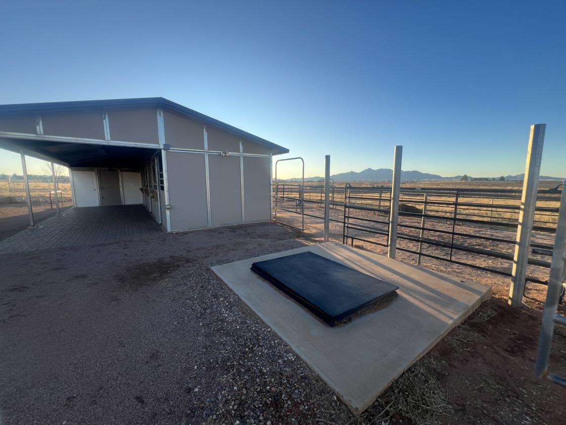 Elgin Beauty! workshop/RV garage/barn/ arena/house - photo 18