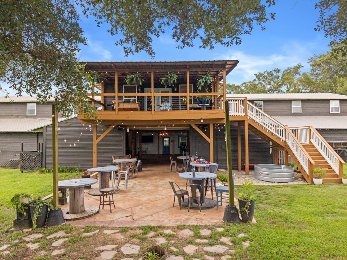 Turnkey Luxury Equestrian Estate - photo 11