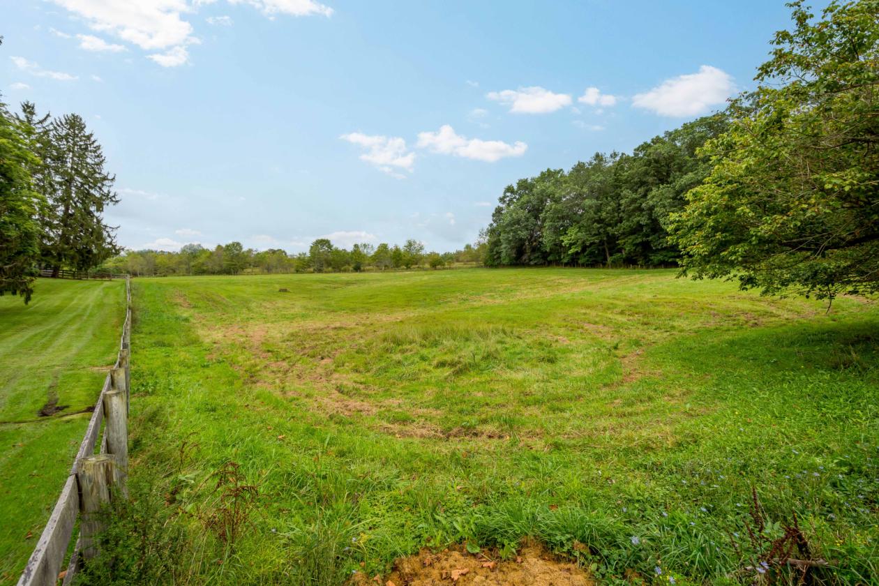 Rare Private Country Retreat - photo 25