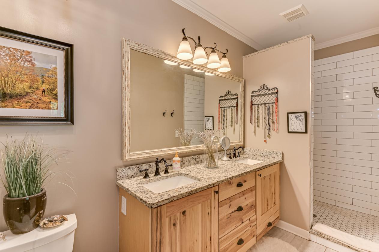 Horse-Ready & Waterfront - photo 16