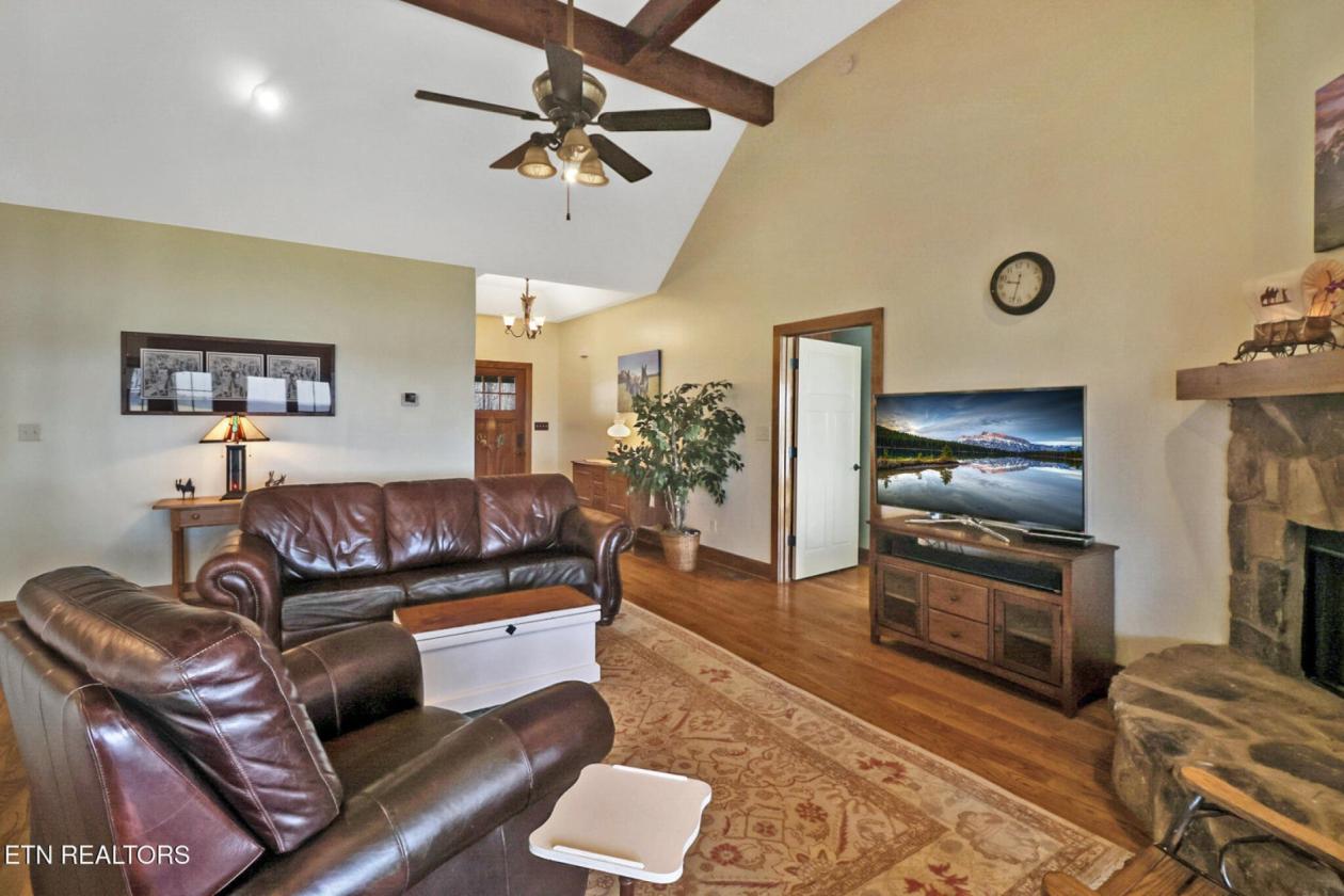 Lakefront Equestrian Estate - photo 7