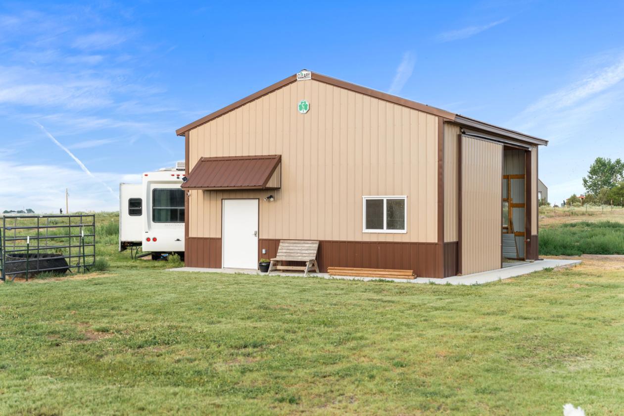 On 15 acres, a beautiful country life awaits - photo 7