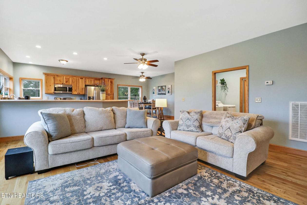 Modern Basement Ranch in BSF Equestrian community - photo 12