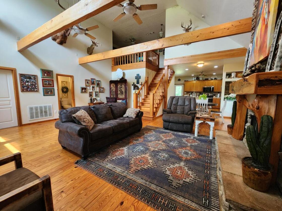Stunning 22.6-Acre Horse Property - photo 5