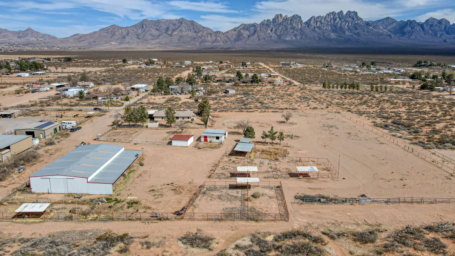 Horse Property for sale.