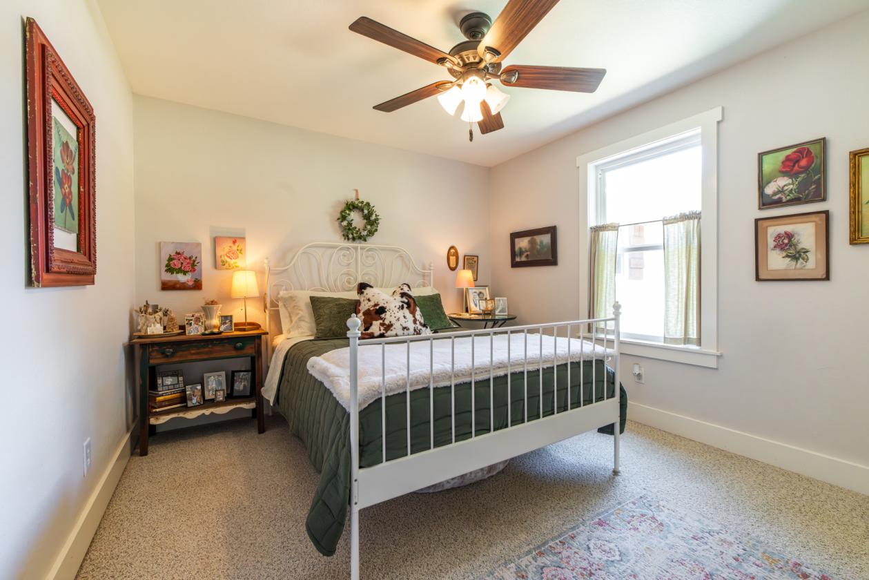 Exceptional 52-Acre Working Cattle Ranch - photo 8