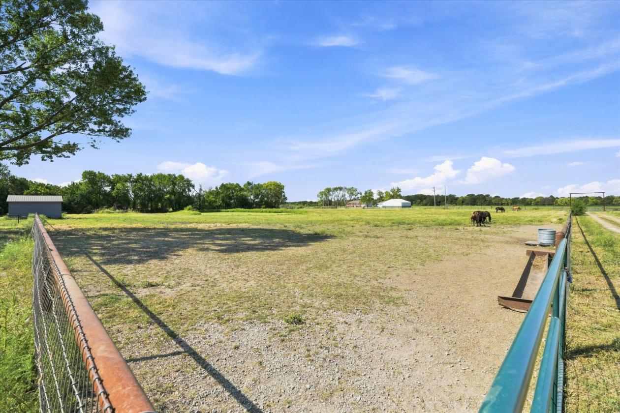 HORSE BARN WITH INDOOR ARENA — BUILT 2022 - photo 10