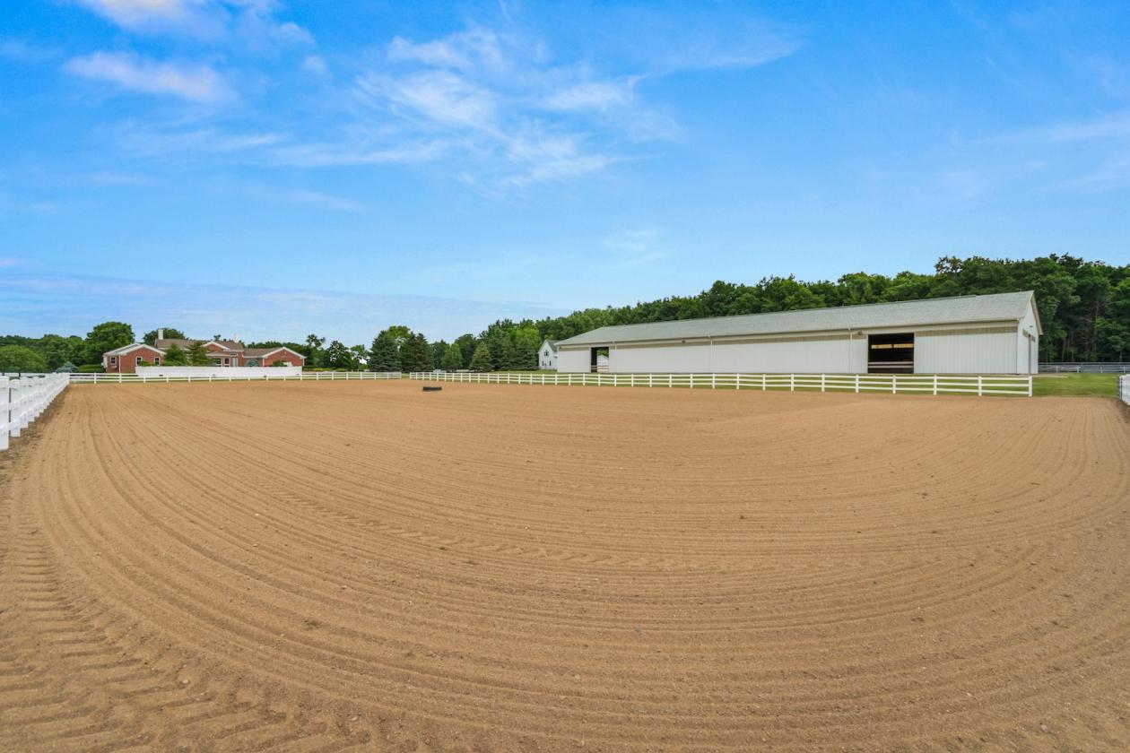 Exceptional equestrian estate on 62 acres! - photo 12