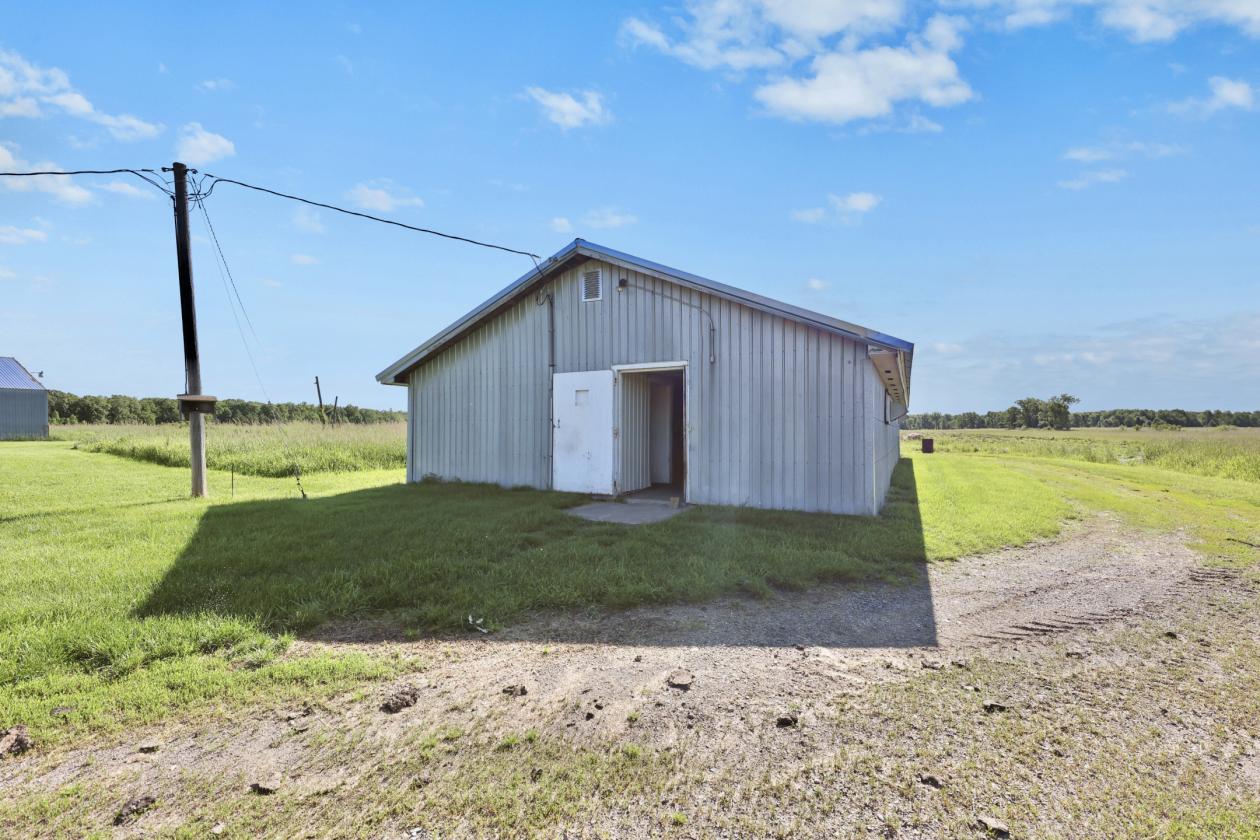 237 Acres!!! - photo 11