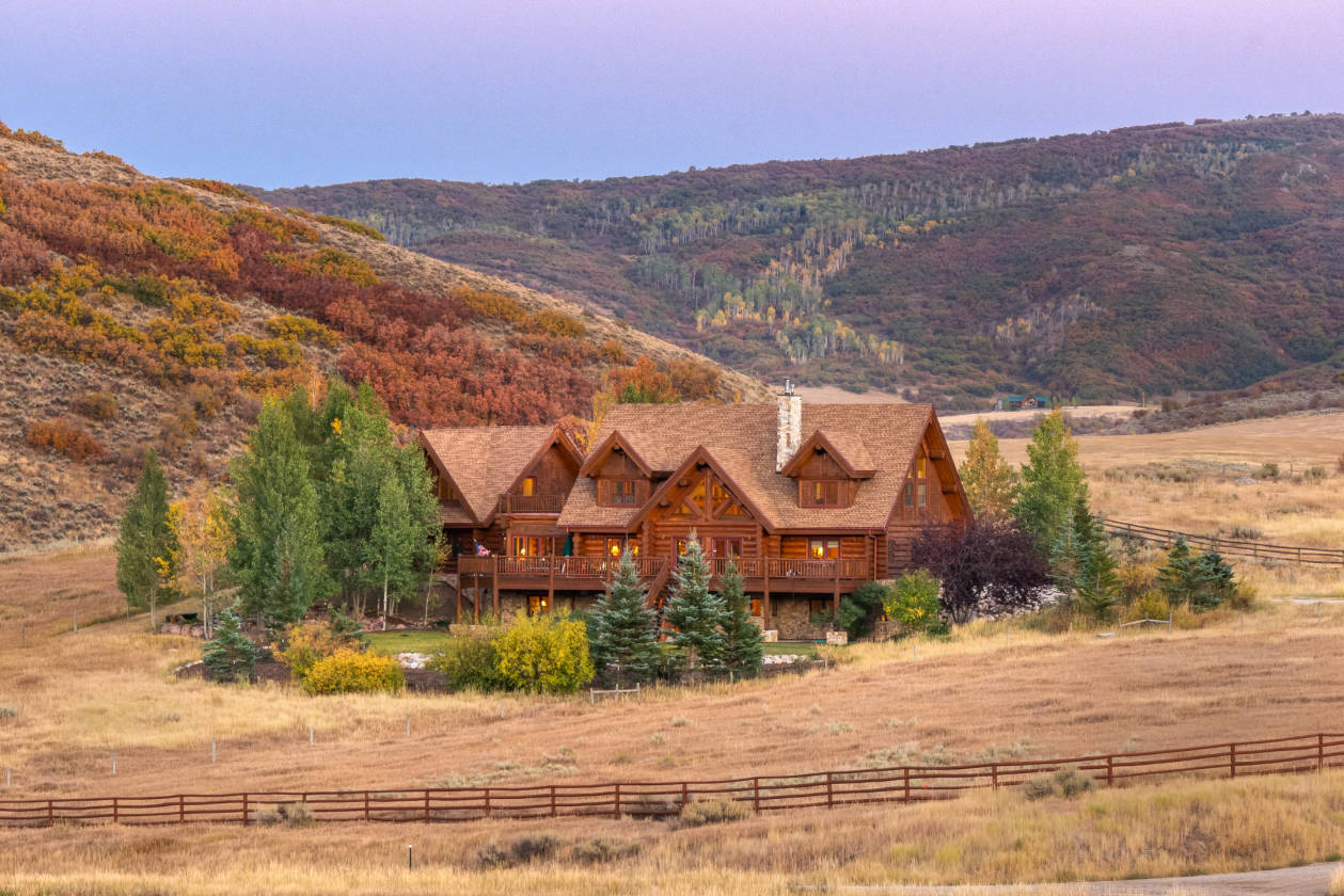 mountain-ridge-retreat-creek-ranch-a-3000-acre-ranch-oak-creek