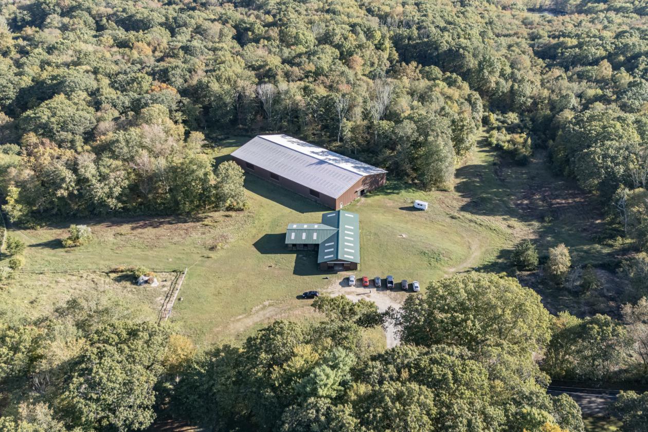 Equestrian Facility with 13-Stall Barn & Indoor Arena - photo 10