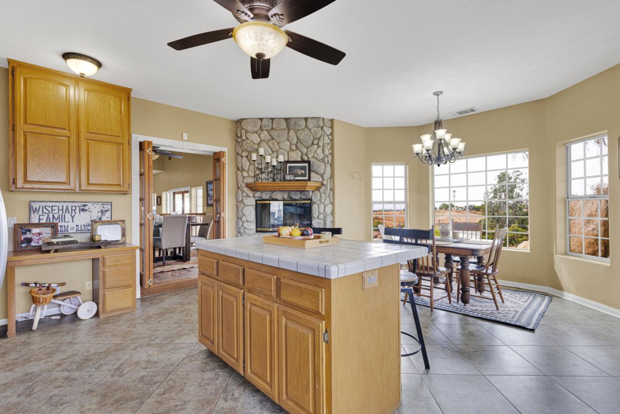 Equestrian Estate Near Wine Country - photo 9