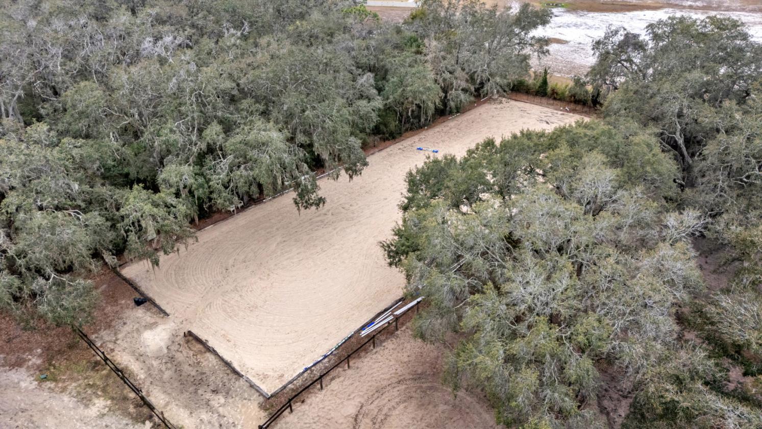 Equestrian Estate on 4.95 Acres - photo 7