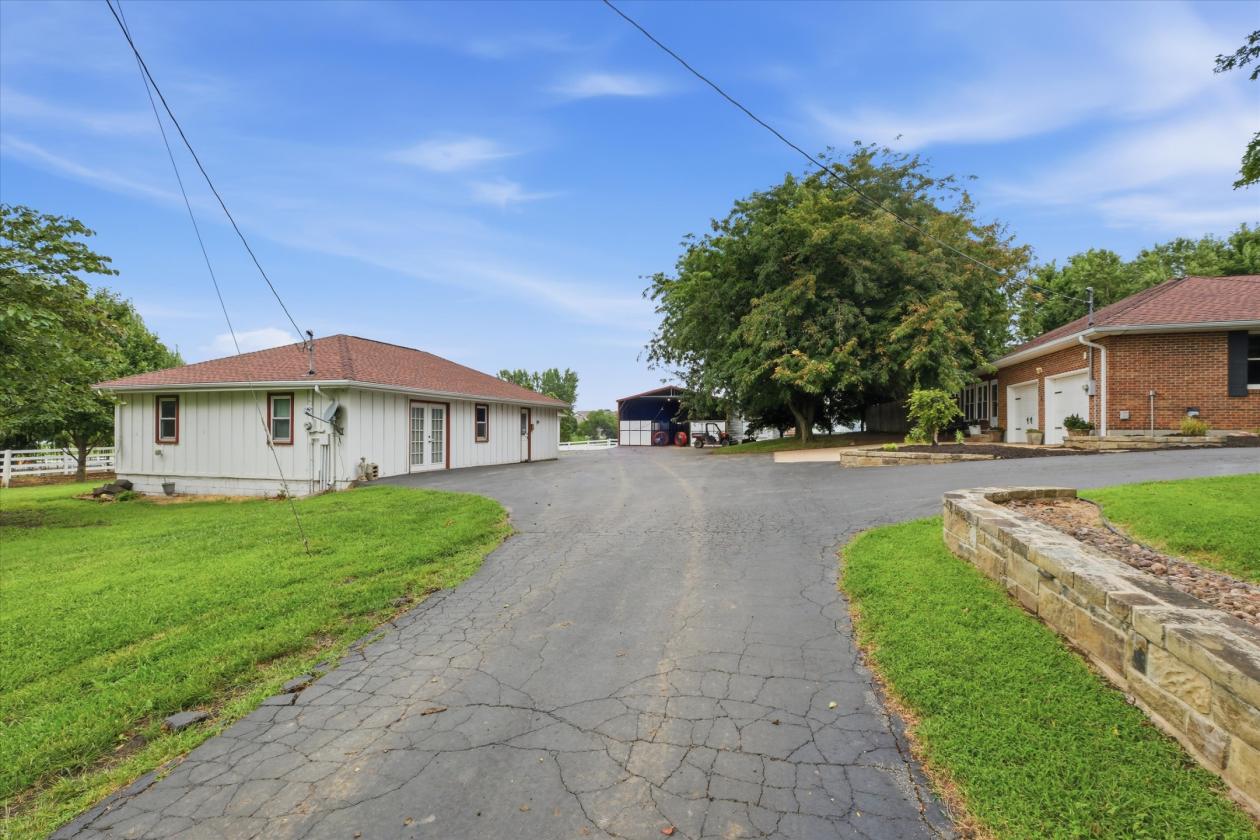 Premier Equestrian Estate on Nearly 20 Acres - photo 29