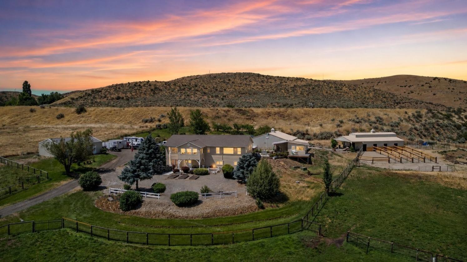 5+ Acres, Panoramic Views--Easy Reach of Boise - photo 1