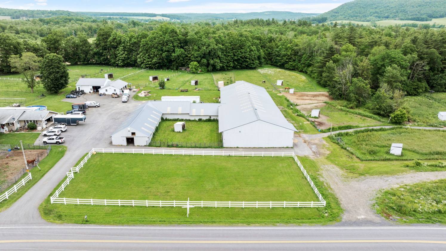 Horse Property for sale.
