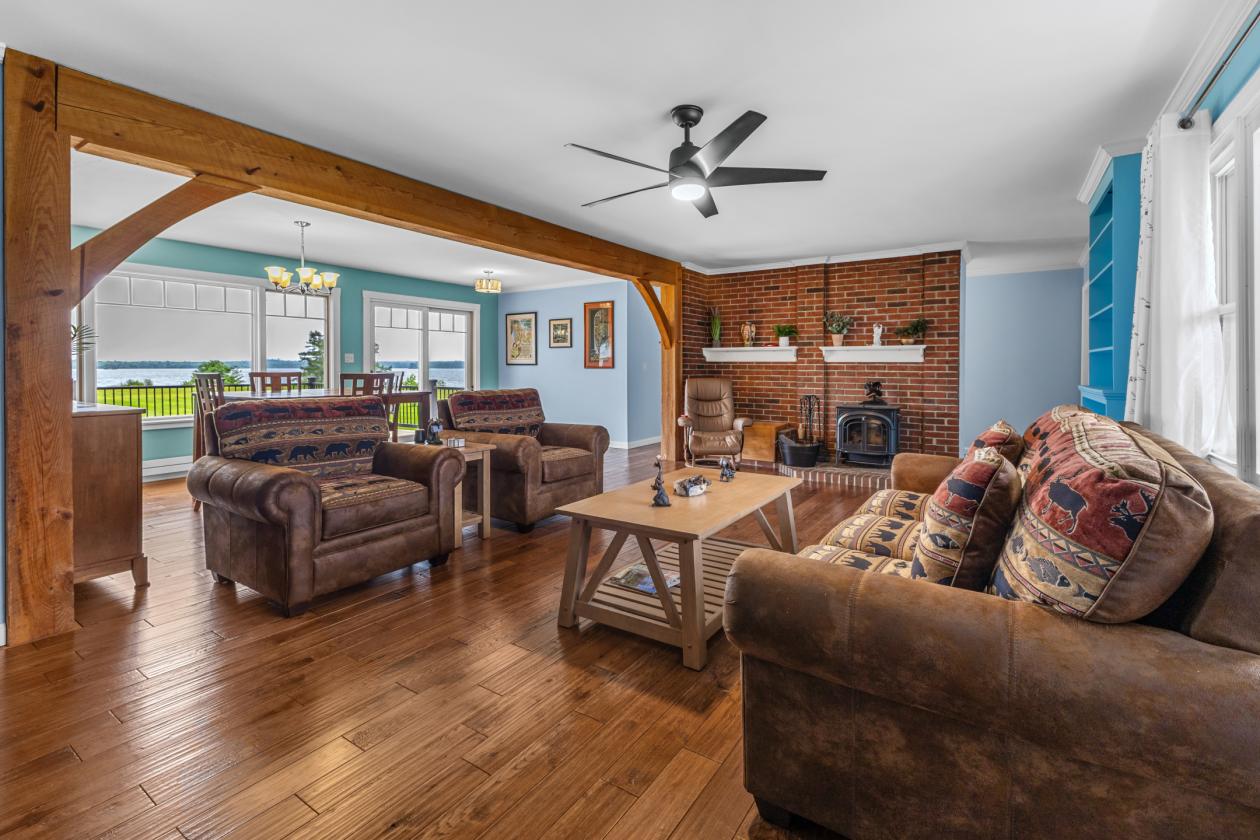 Lakefront Home with 2 stalls & a Tack Room - photo 11
