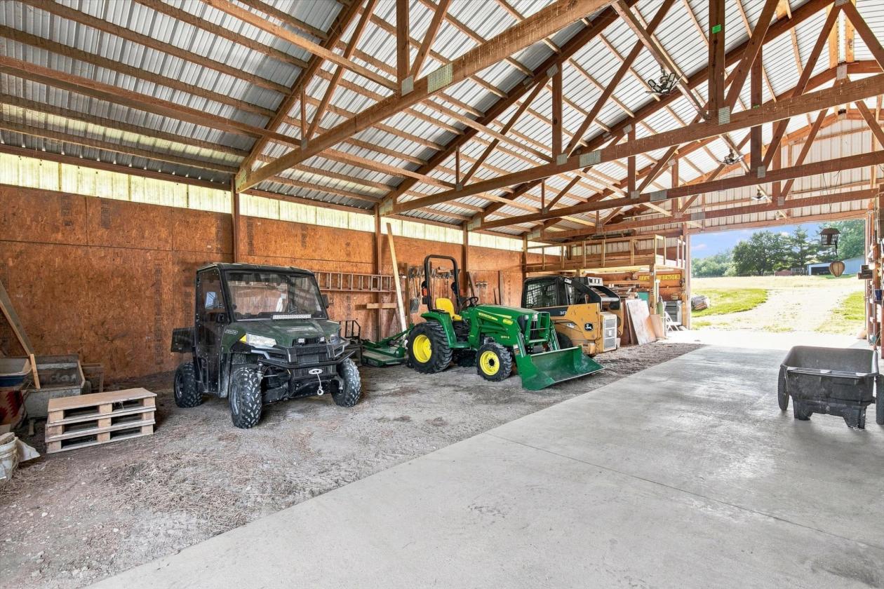 Turnkey Horse Property between Indianola + Norwalk - photo 25