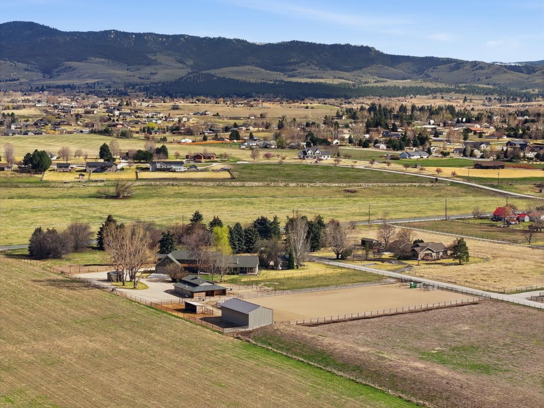 Custom Home with Endless Mountain Views - photo 22