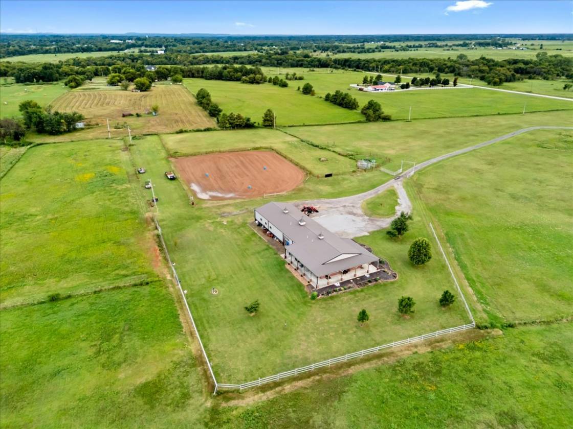 Horse Property for sale.