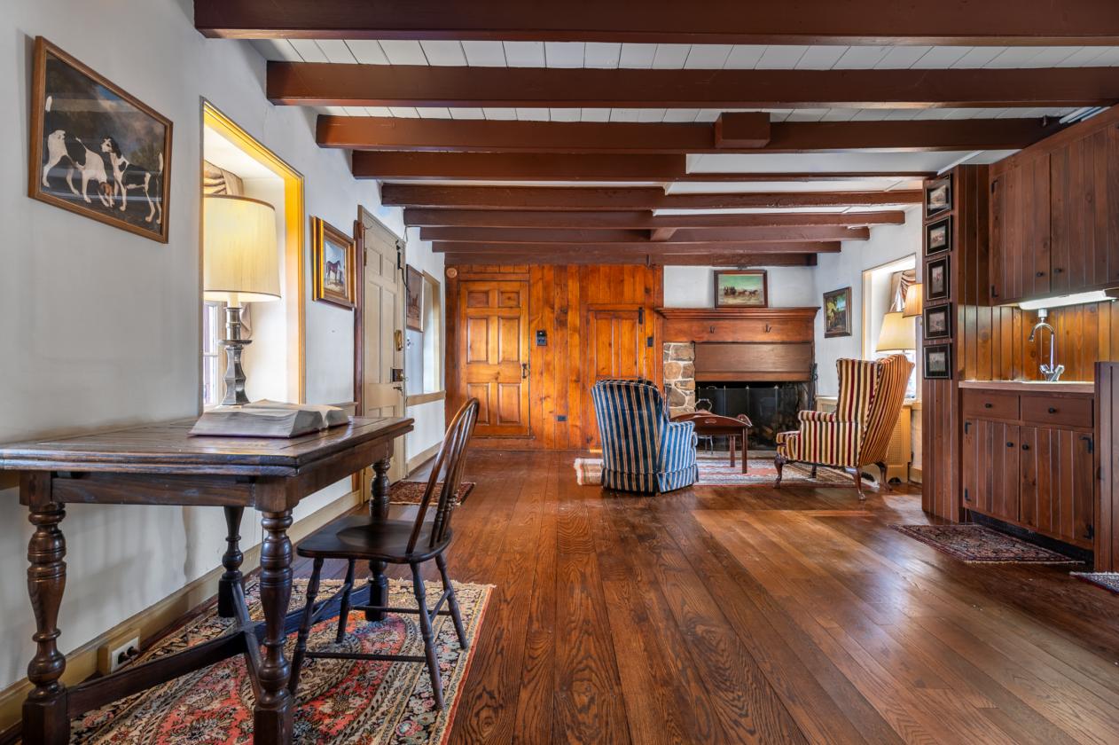 Timeless Colonial Charm - photo 17