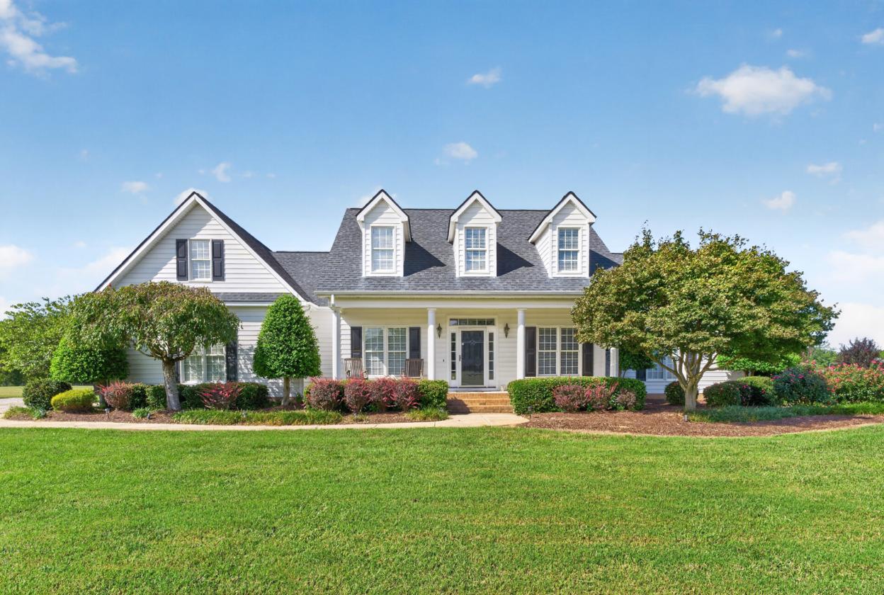Luxury Horse Farm with 2 Homes and Covered Arena - photo 3