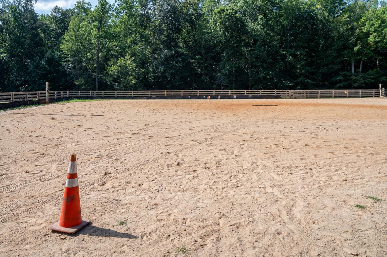 Must SEE Equestrian Property on 25+ acres - photo 13