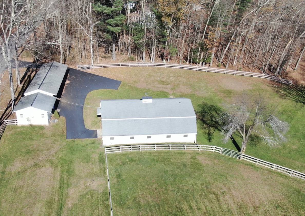 DEPOSITSpectacular 70 Acre Estate Horse Property ,Woodstock CT Barn