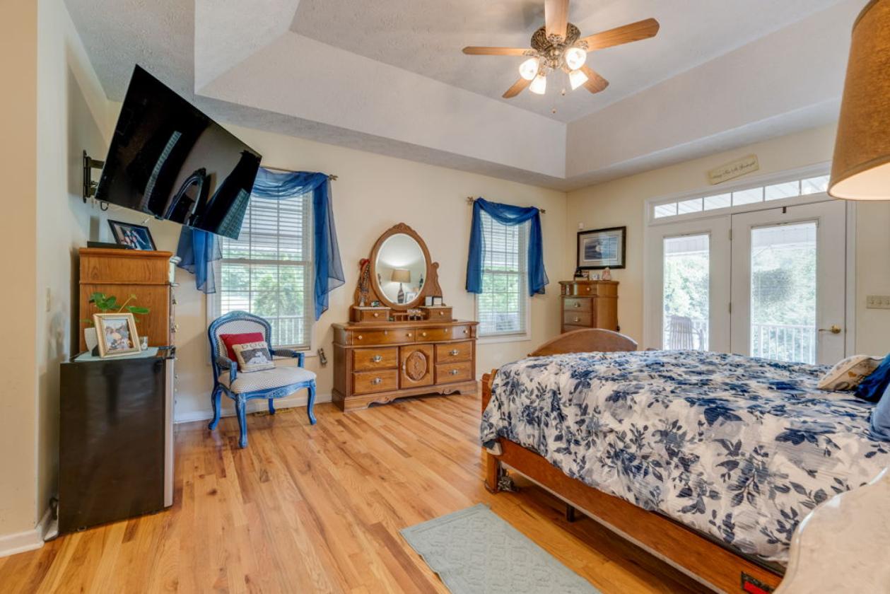 Mountain Home with Horse Barn and 5 Acres - photo 7