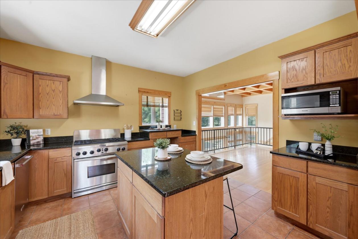 5 Unrestricted Acres Across from the Potomac River - photo 11